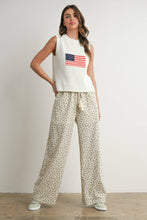 Load image into Gallery viewer, Flag Print Knitted Sleeveless Sweater - BMW7749: IVORY MULTI / M