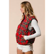 Load image into Gallery viewer, VINTAGE CHRISTMAS PLAID QUILTING VEST: RED MULTI / M
