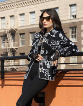 Load image into Gallery viewer, Black Embroidered Graphic Button-Front Jacket: M
