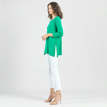 Load image into Gallery viewer, TU225 - Side Vent Kerchief Hem Tunic: Emerald / XS

