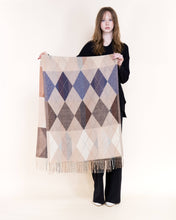 Load image into Gallery viewer, Autumn Argile Fringe Scarf: BEIGE / One Size
