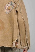 Load image into Gallery viewer, Balloon sleeve floral patch detail denim jacket: DENIM / S
