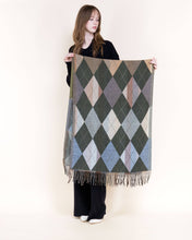 Load image into Gallery viewer, Autumn Argile Fringe Scarf: BEIGE / One Size
